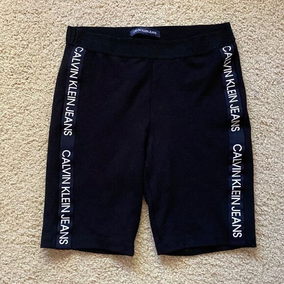 Calvin Klein Pants - Calvin klein biker short